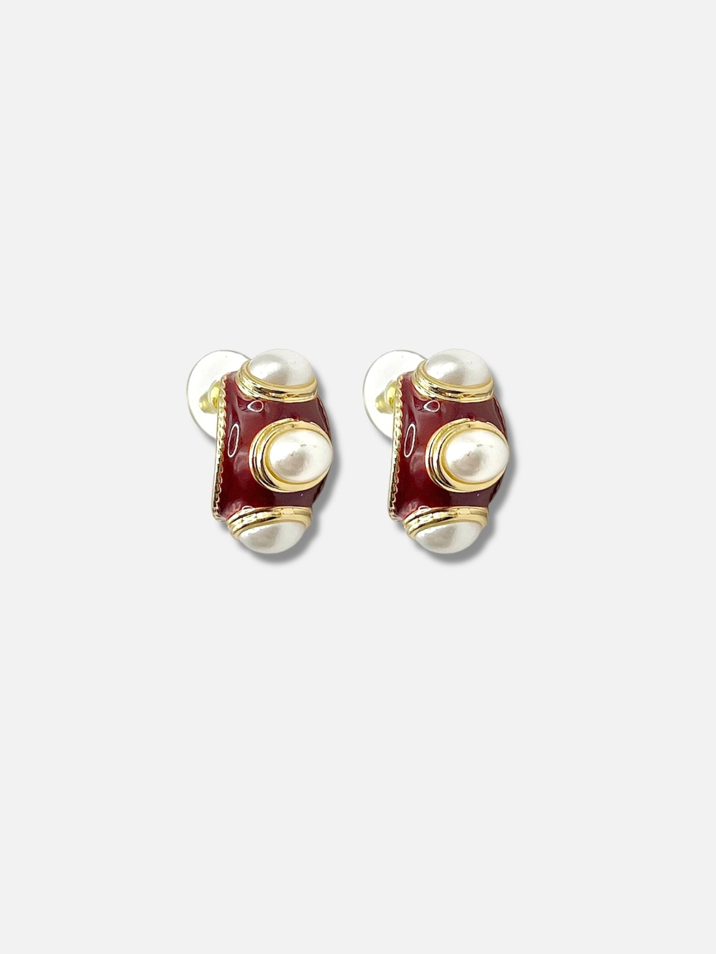 Aretes leah.
