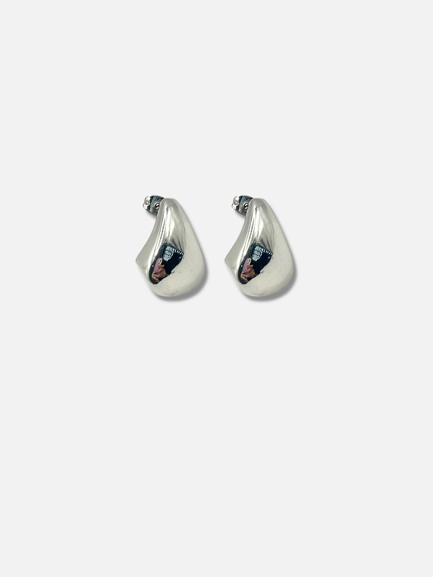 Aretes hera.