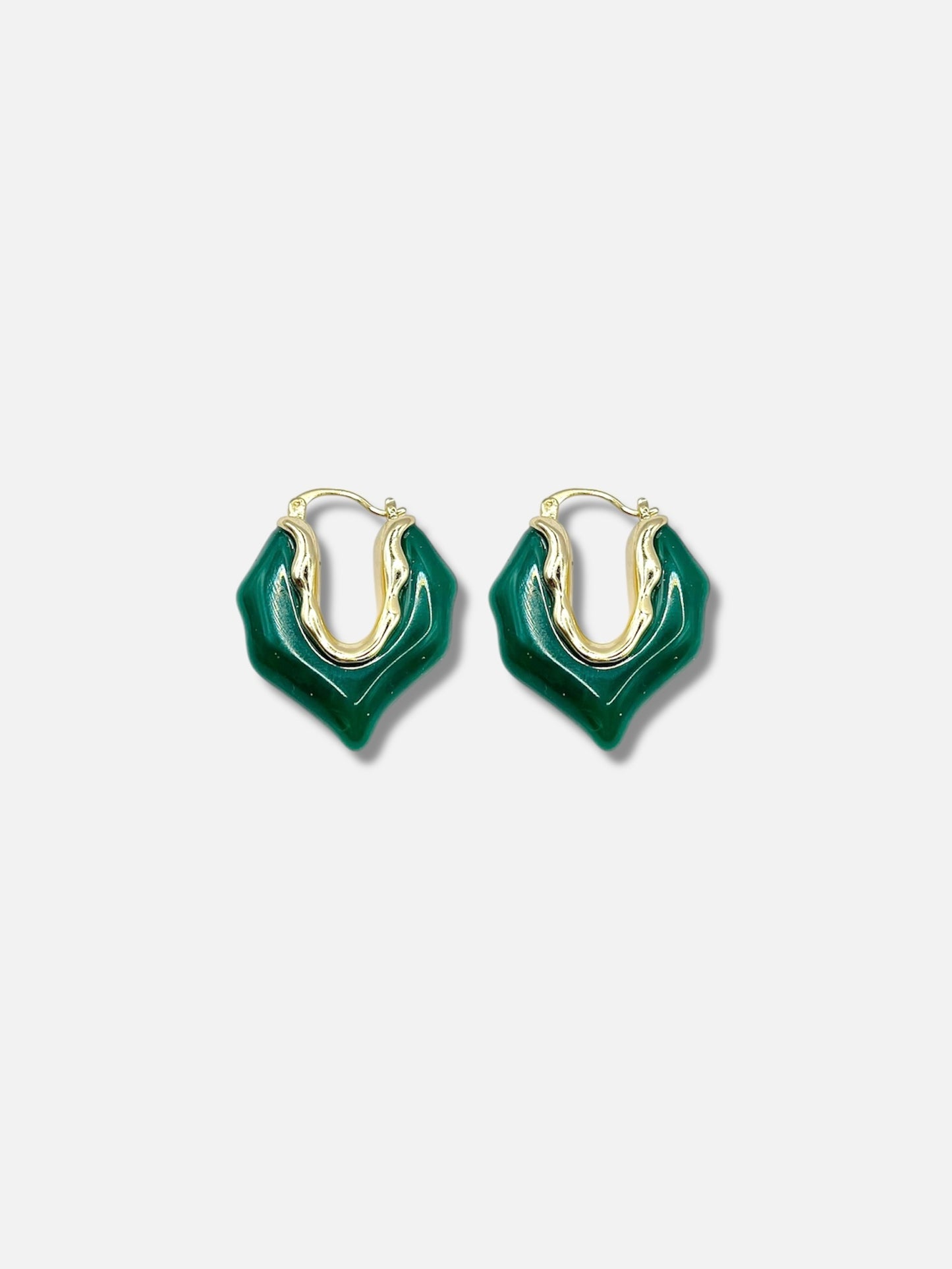 Aretes esme.
