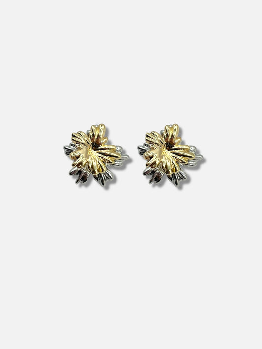 Aretes flor.