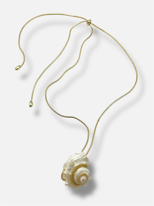 Collar caracol.