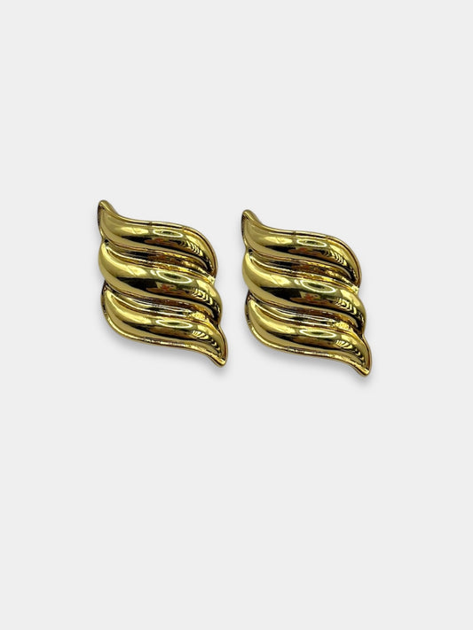 Aretes dorados