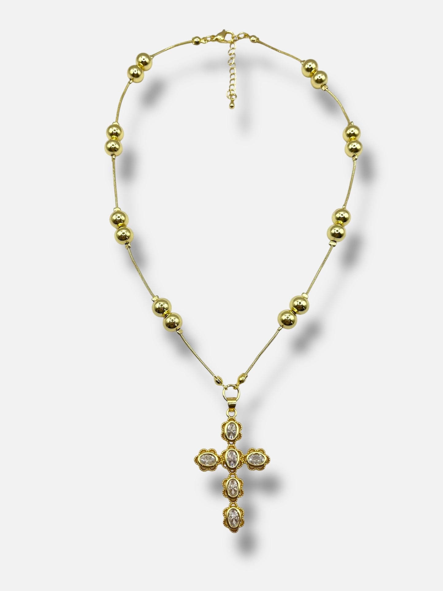Collar cruz.