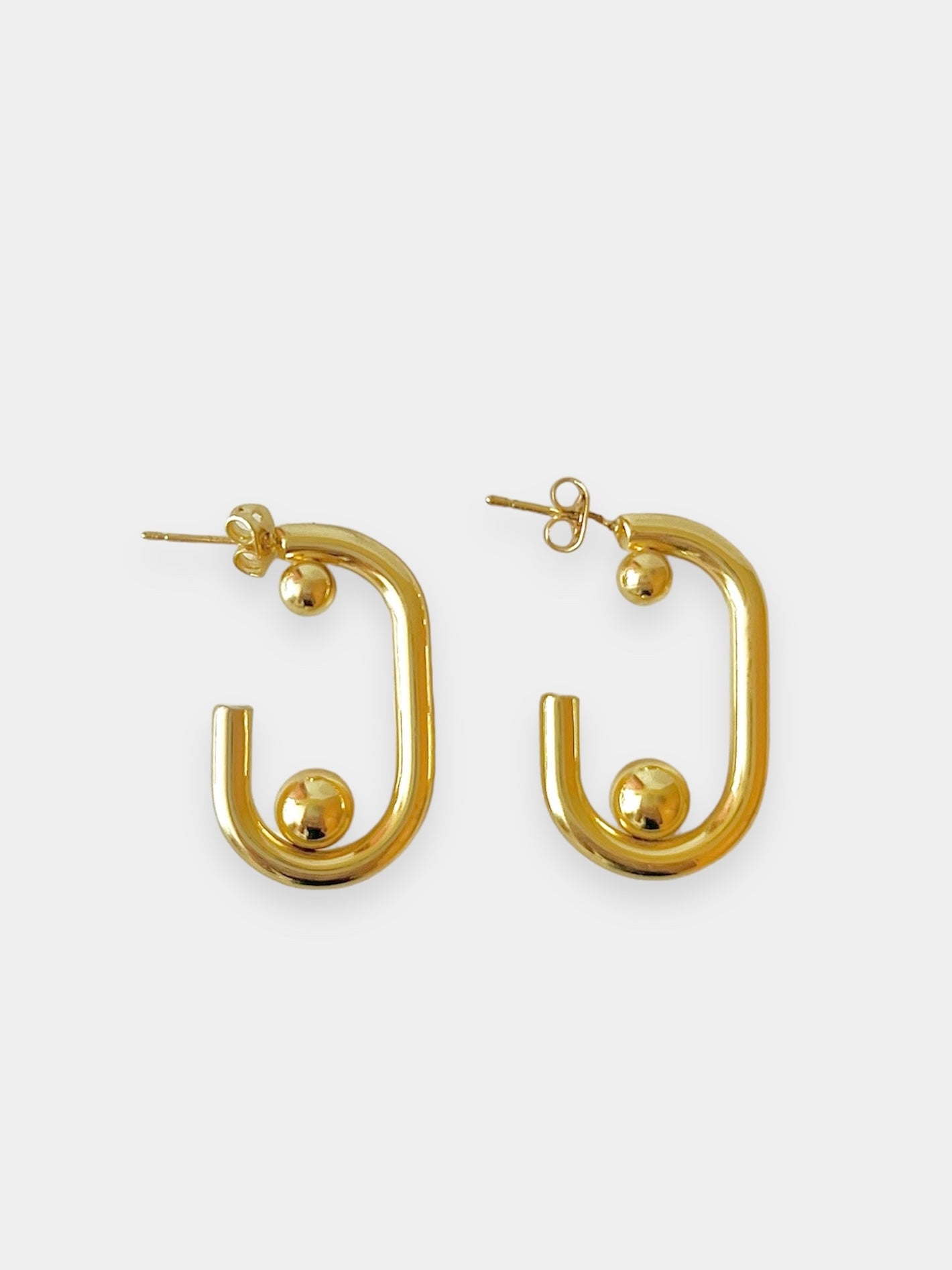 Aretes dorados