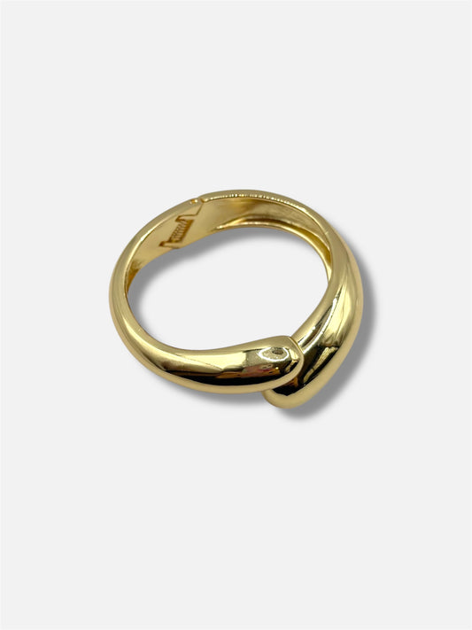 Pulsera dorada.