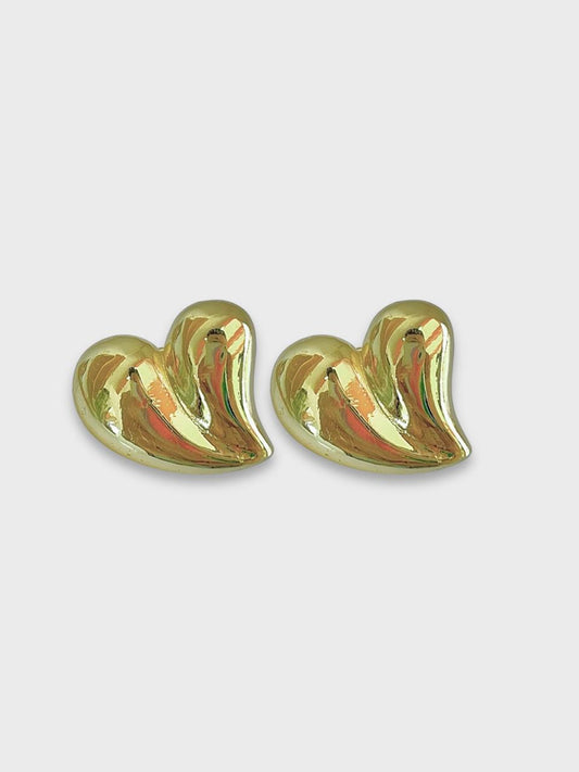 Aretes corazon dorados