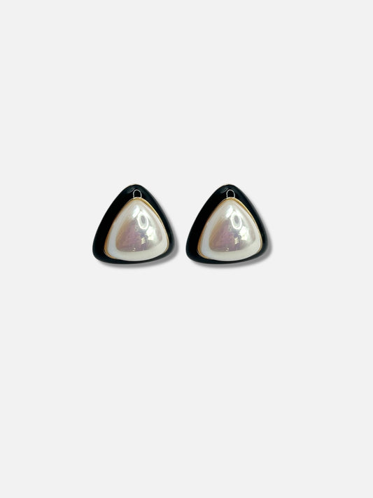 Aretes perla.