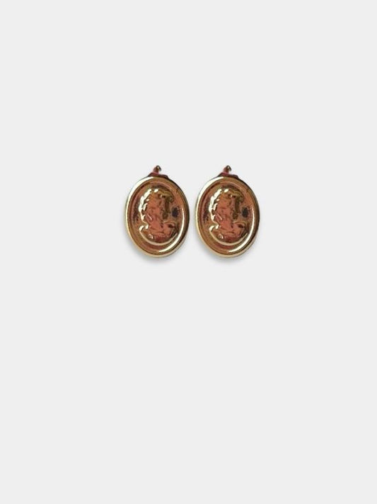 Aretes dorados