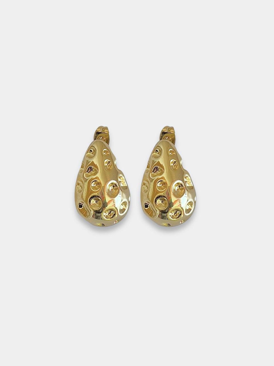 Aretes dorados