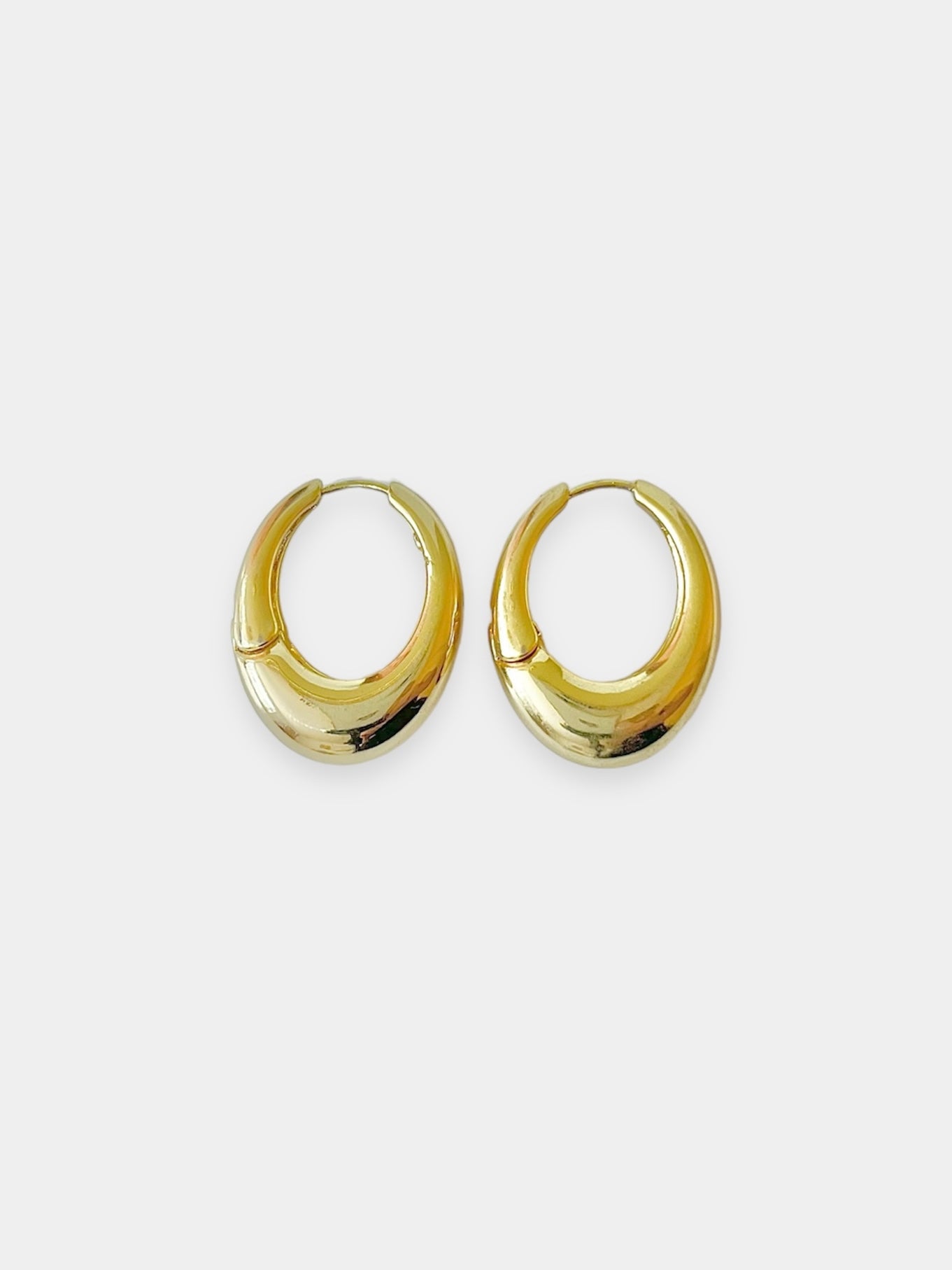 Aretes dorados